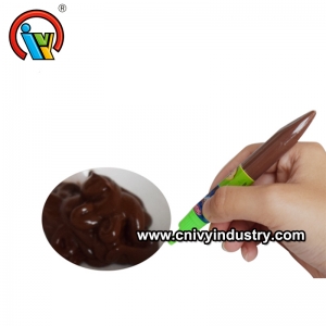 Шоколадная ручка сжать шоколадный соус